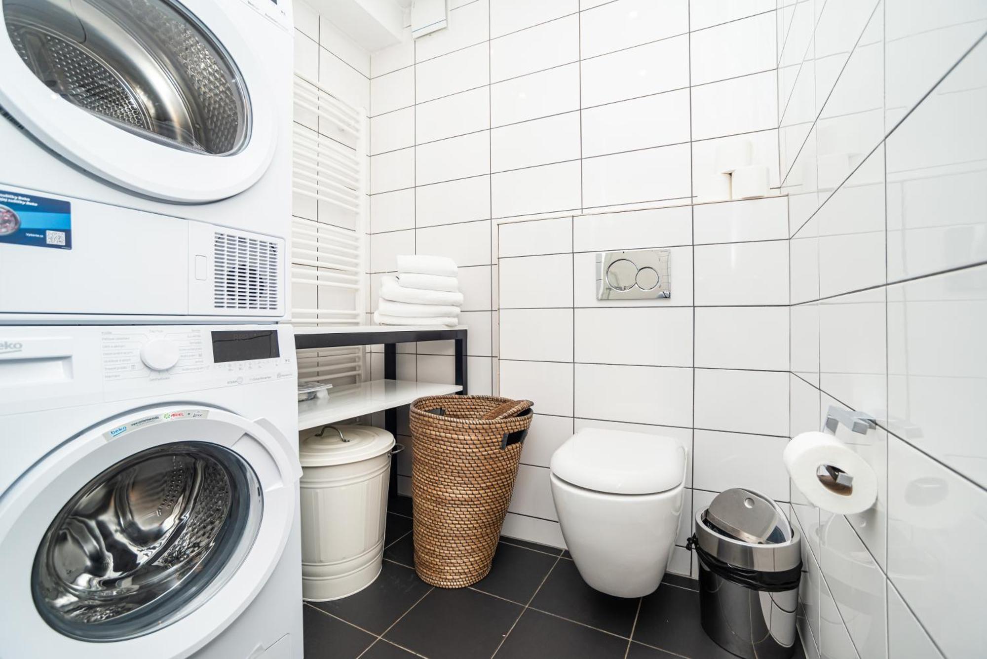 Luxurious 3bed Very Spacious In The Area Apartmán